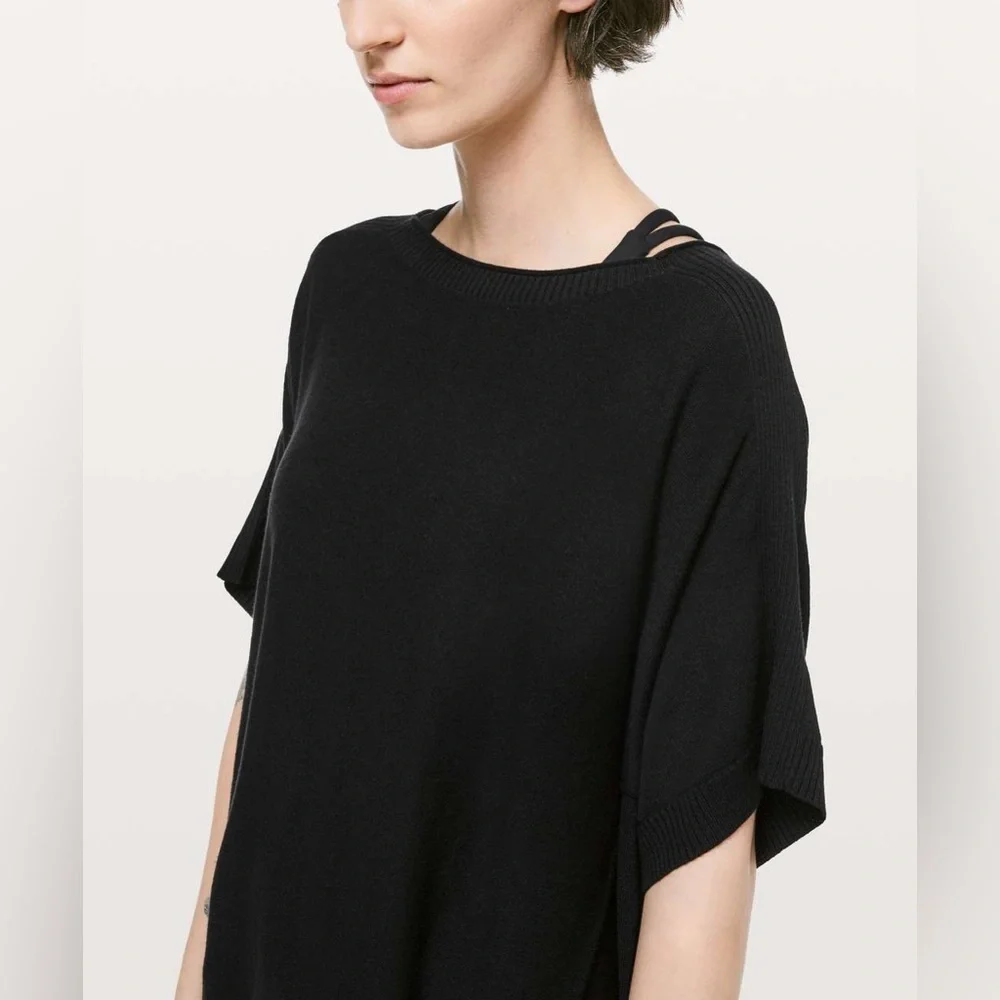 Lululemon Be At Ease Poncho in Black